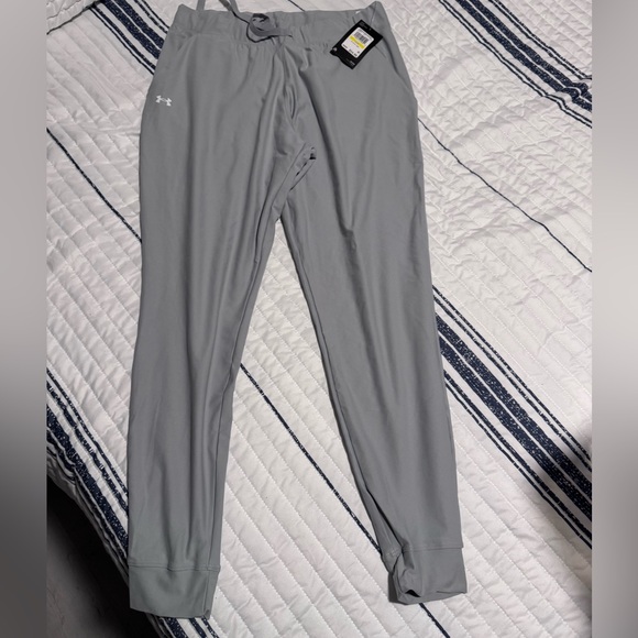NWT Under Armour Woman’s Gray Vanishing Joggers - Picture 1 of 5